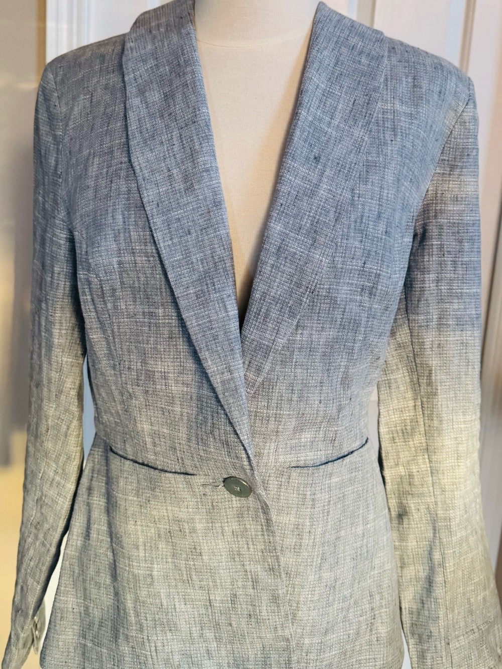 CAbi Heathered Light Gray Top - Size 6
